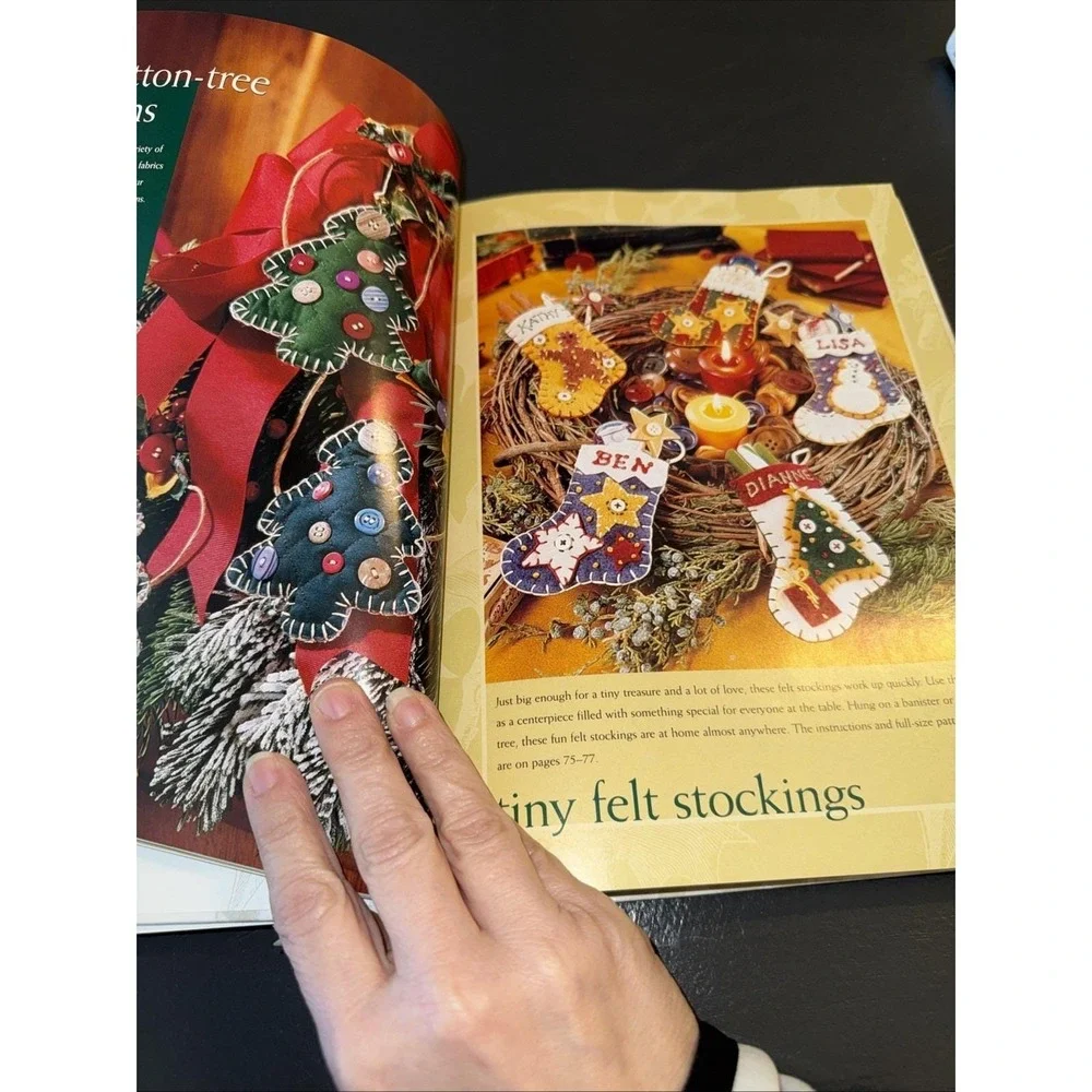 Vintage 1999 Christmas‎ All Through The House Crafts Cookbook Recipes Cook Book